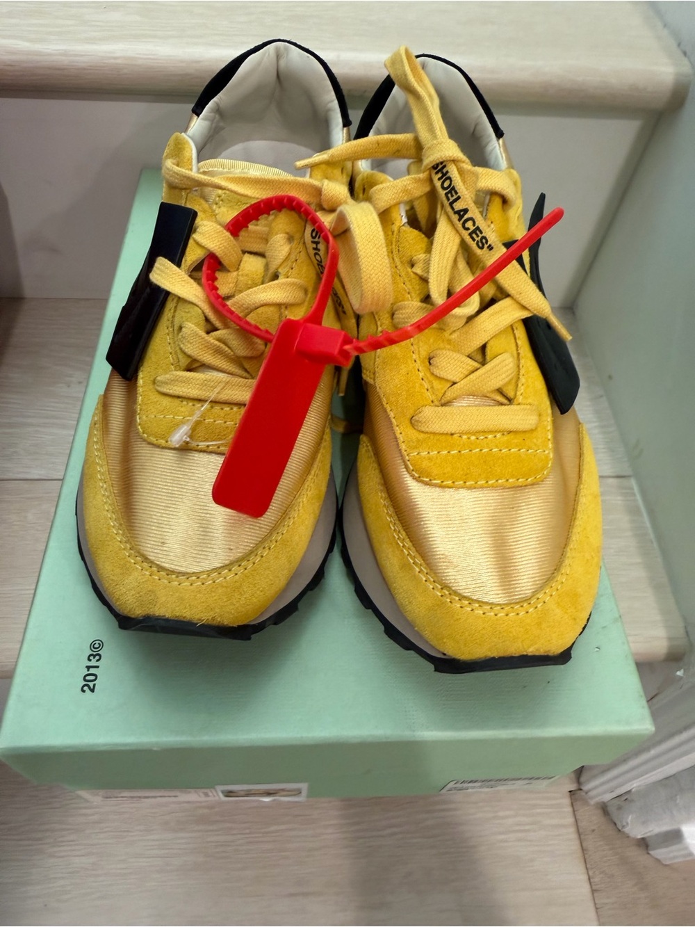 OFF- WHITE trainers Women’s